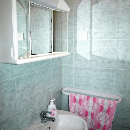 Celestina Apartment *
