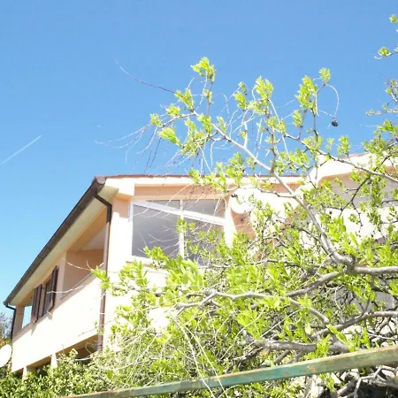 Celestina Apartment *